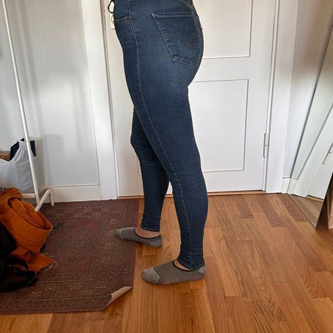 Mellom blå Levis Mile High Super Skinny