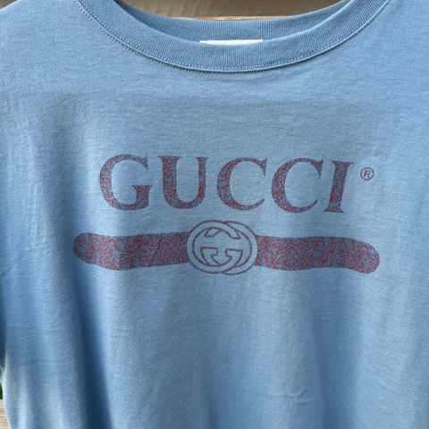 Gucci logo t-skjorte kids 10Y/140cm (passer XS dame)