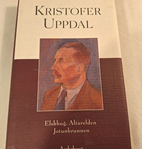 Elskhug – Altarelden – Jotunbrunnen – Kristofer Uppdal