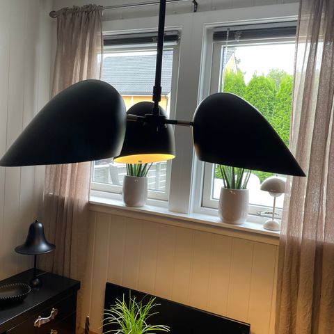 Sort  taklampe,