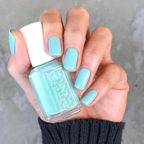 Essie mint candy apple