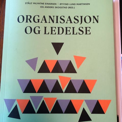 Økonomi og administrasjon