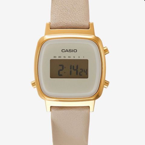 Digital klokke fra Casio med dus rosa beige skinnerem!