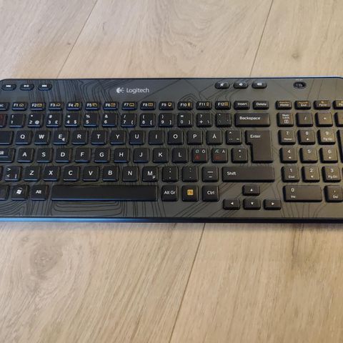 Logitec trådløs tastatur