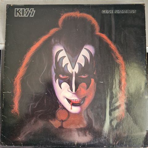 Kiss  Gene Simmons   -Frakt 99,- Norgespakke! + 2500 Lper ute på Finn!