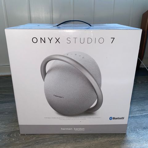 UBRUKT ONYX STUDIO 7 HØYTTALER