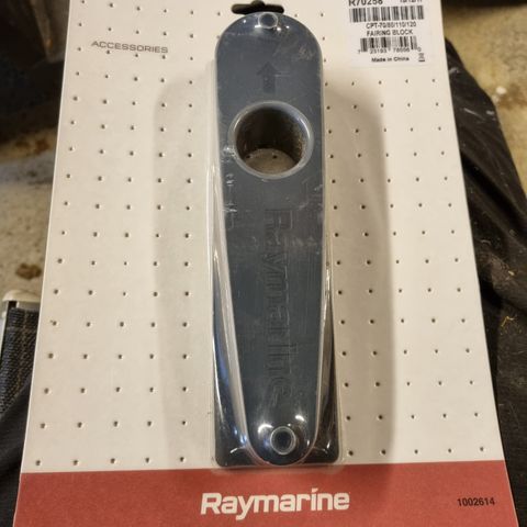 Raymarine Fairing Block