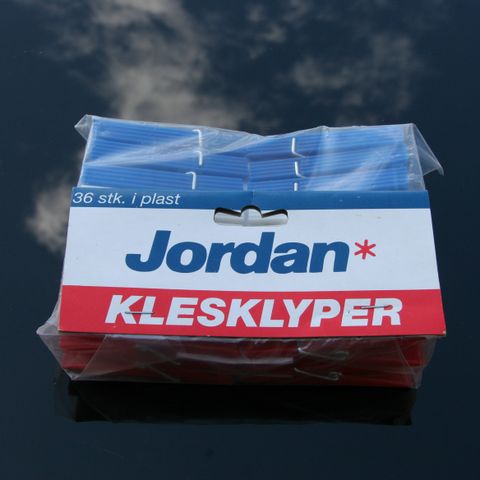 Solide retro klyper / klesklyper fra Jordan - røde, blå og hvite