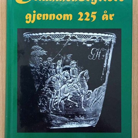 Boken "Drammensryttere gjennom 225 år"