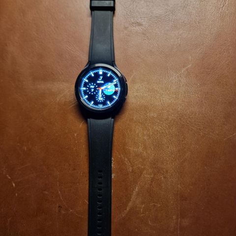 Samsung Galaxy Watch4 Classic 46mm LTE (sort)