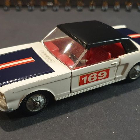 Tekno Danmark 833 Ford Mustang modell