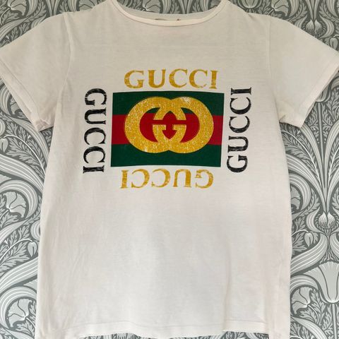 Gucci t-skjorte str. 10 år (kjøpt hos Gucci)