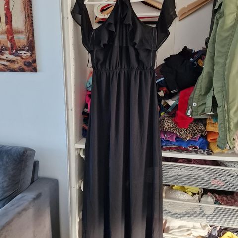 Lang, sort kjole str. S
