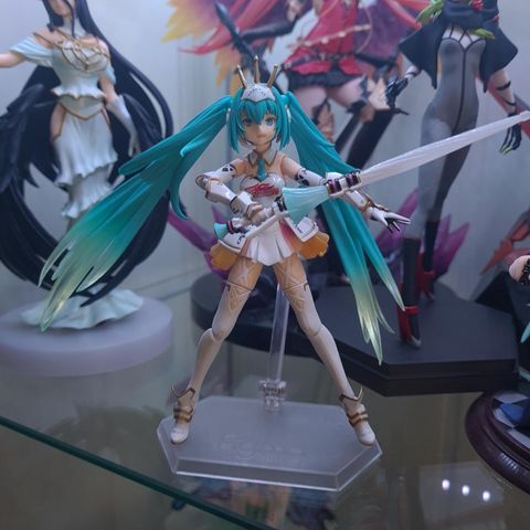 Figma Hatsune Miku Racing Miku 2015 ver.