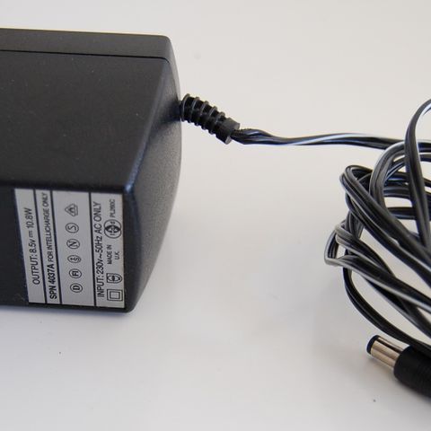 Motorola Telekom Original SPN 4037A 8,5V 10,8W Strømforsyning.For intellicharge