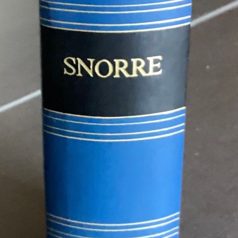 SNORRE-1 meget tykk, stor bok SNORRES KONGESAGAER, 23x15,5 cm T. 5,5 cm