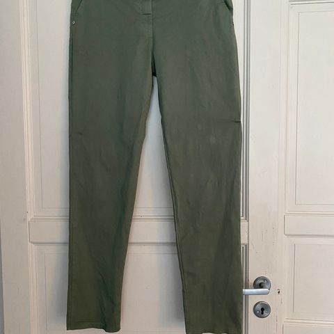 Grønn bukse fra Italia str L