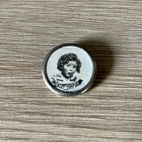 Shirley Temple-button