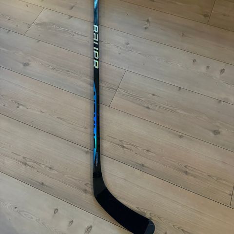 bauer nexus sync hockeykølle