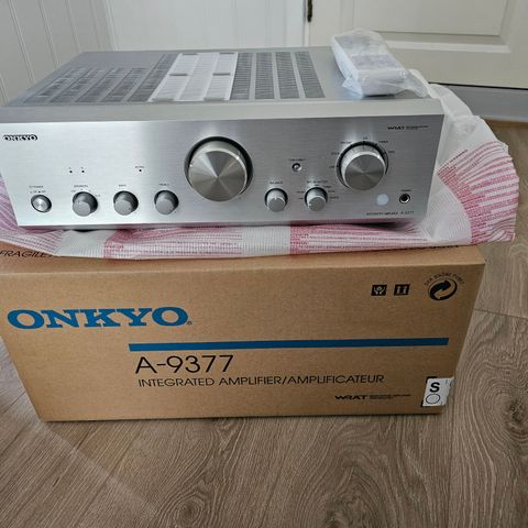 ONKYO A-9377 Silver, Integrated Amplifier