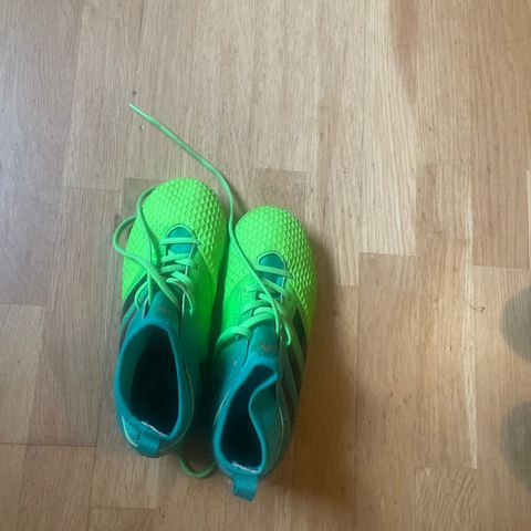 fotballsko adidas ace 17,3