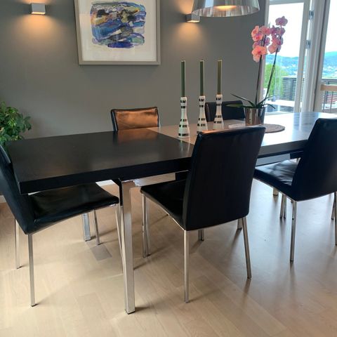 Spisebord og 6 stoler BoConcept