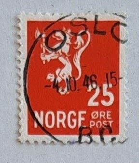 NK 354. Løve med øks. Stemplet OSLO 4.10.46