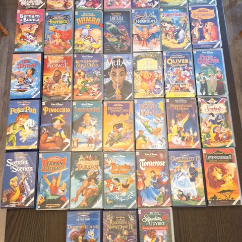 44 VHS Filmer, Mest Walt Disney
