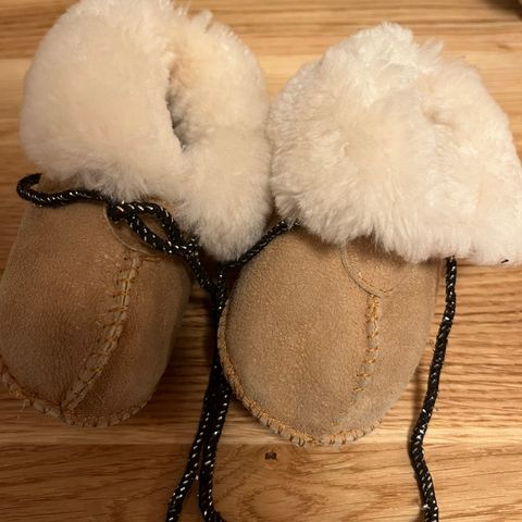 UGG baby biotop