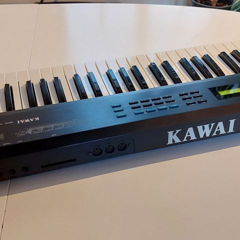 Kawai K1 II  PCM-waveform synthesizer