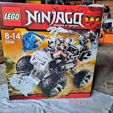 LEGO Ninjago 2506 2011 til salgs