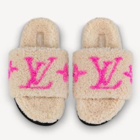 Louis Vuitton slippers / str. 39