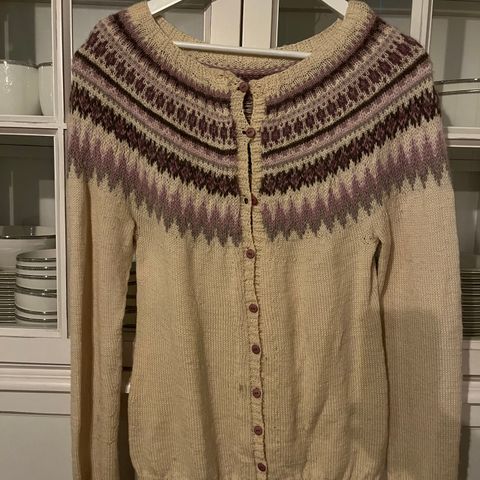 Hjemmestrikk Cardigan