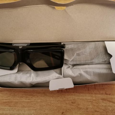 4 Pair Sony Active 3D Glasses TDG-BD400A