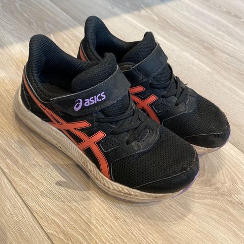 Asics joggesko str 31,5