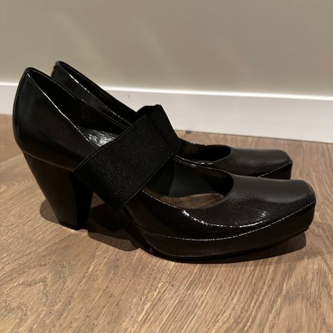 Clarks pumps str. 40 ubrukt