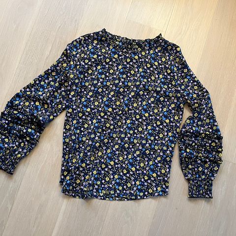 Bluse fra Only str. 36