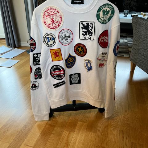 Litt brukt dsquared 2 sweat shirt str m