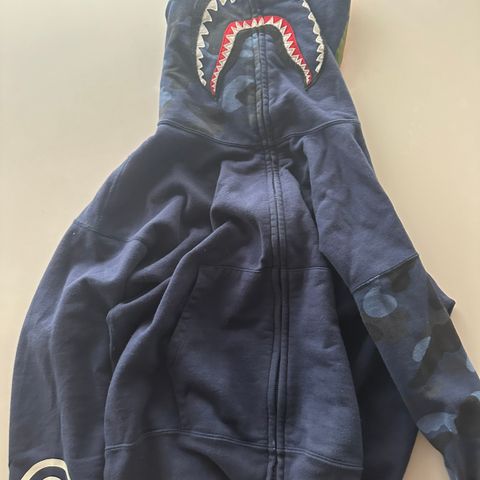 Bape oversized hettegenser