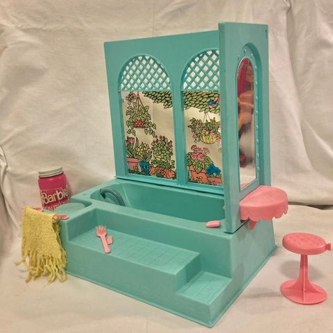 BARBIE vintage 1975 ‘Barbie Beauty Bath Bathroom Playset 9223’