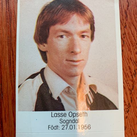 Lasse Opseth Sogndal 1984 Fotballkort Fotballklistremerke sjeldent