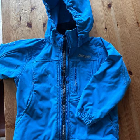 Bergans softshell jakke str 104