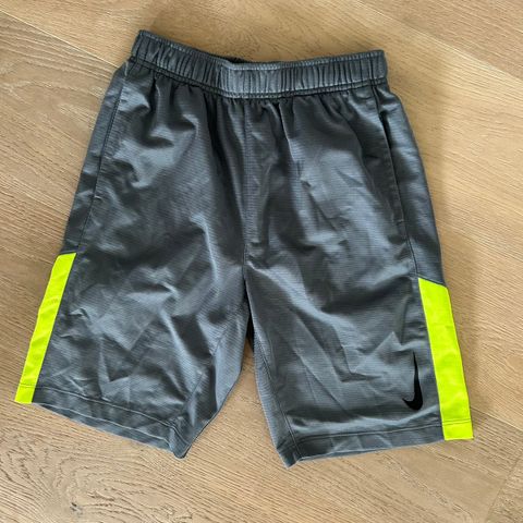 Nike treningsshorts - som ny