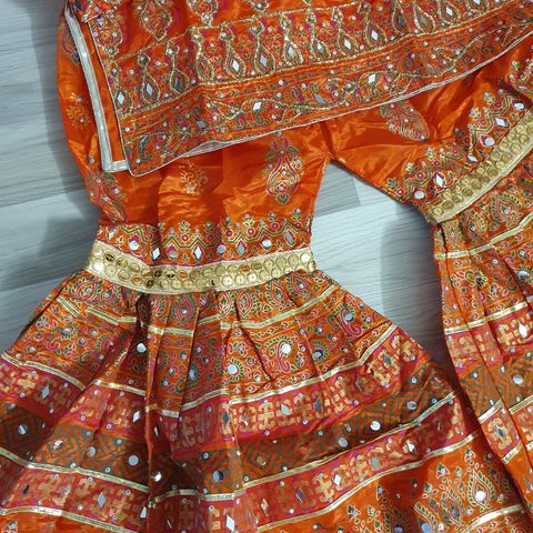 Helt nye pakistansk indian Mehandi Dresses 70%  selger billig