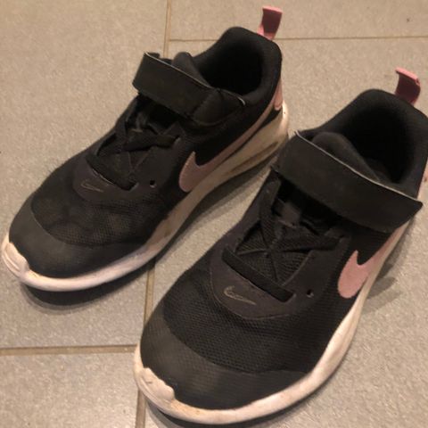 Nike joggesko str 31