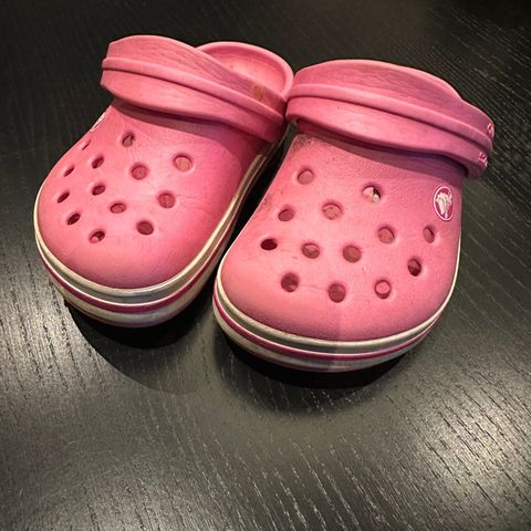 crocs