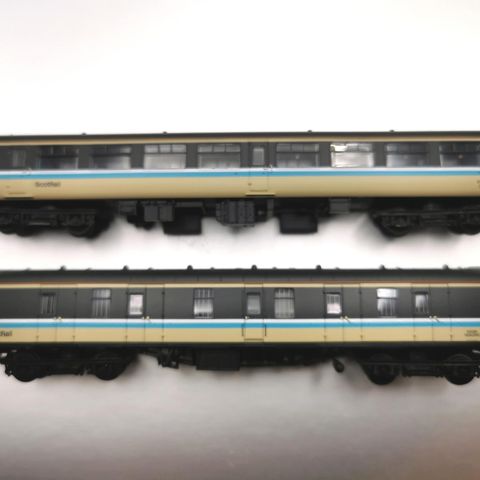 Graham Farish N Scale BR MK2 TSO  Scotrail Coaches