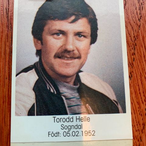 Torodd Helle Sogndal 1984 Fotballkort Fotballklistremerke sjeldent