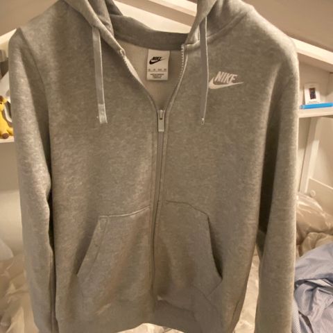 Nike lys grå hette genser