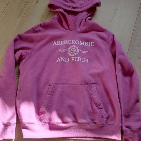 Svært lite brukt Abercrombie and Fitch hettegenser